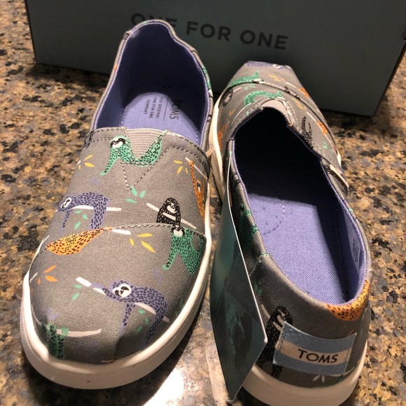 toms sloth print